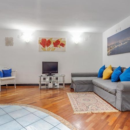 Guesthost - Casa Querida Central & Elegant Flat Naples Luaran gambar